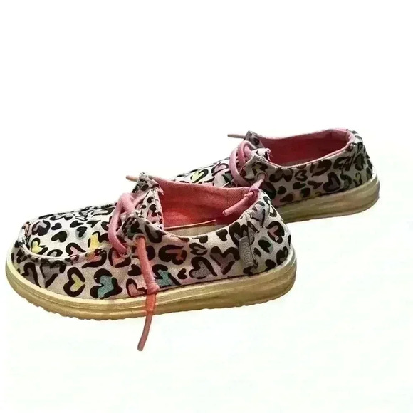 Hey Dude Girl's toddler Cat White Heart Leopard Youth Wendy Shoes sz K9 - Picture 3 of 9